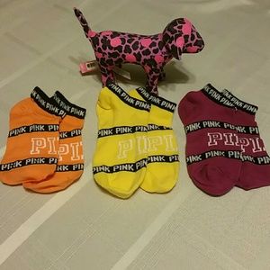 BNWOT PINK no show socks