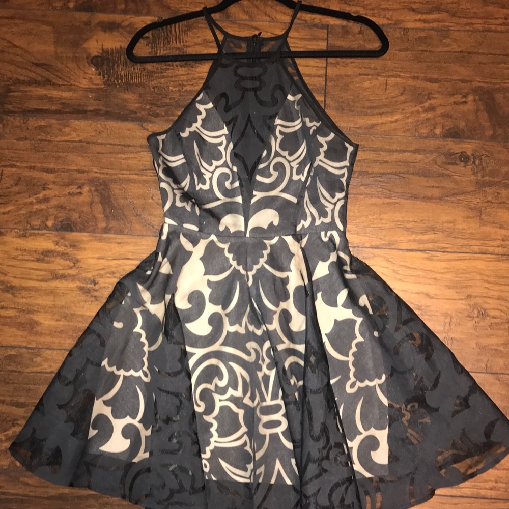 Only worn once!