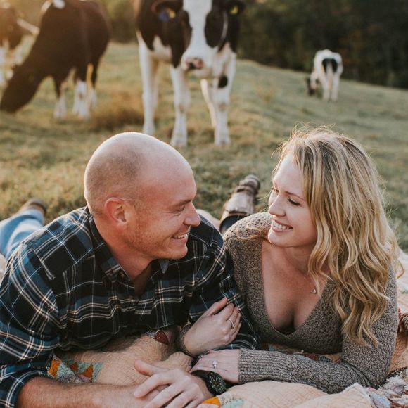 Meet your Posher, Caroline - Picture 1 of 1