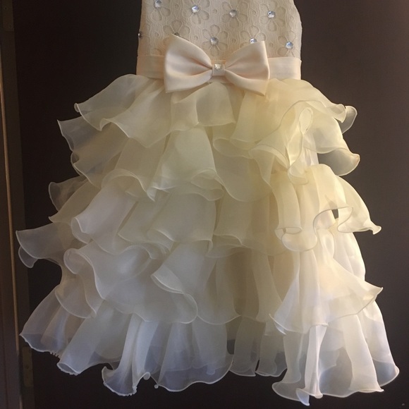 Girls Formal Dress - Picture 2 of 4