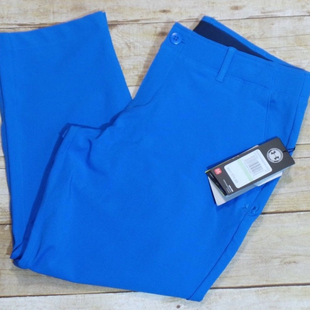 Under Armour Womens Fitted Blue Golf Capris Size 8