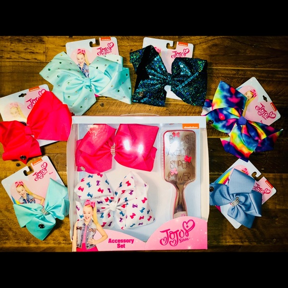 ❤️Sold❤️ NWT:  8 JoJo big bows w/ brush set - Picture 1 of 5
