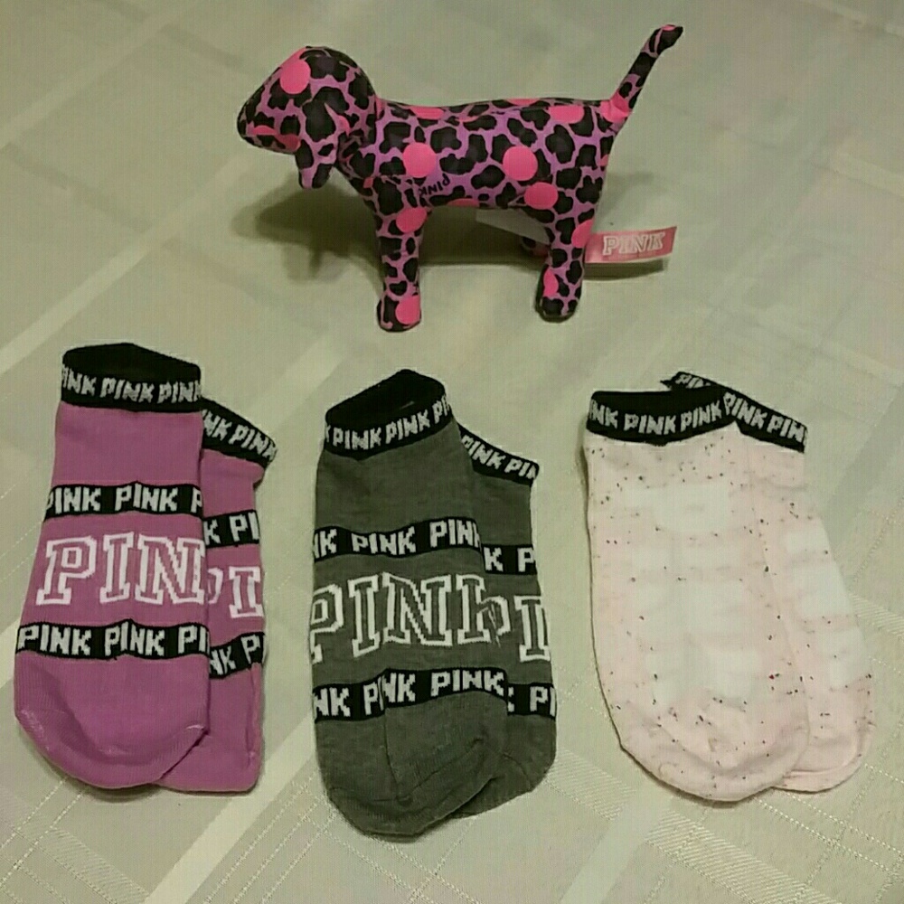 BNWOT PINK no show socks
