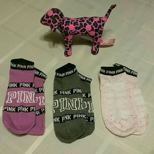 BNWOT PINK no show socks