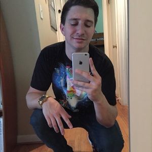Meet your Posher, Zach