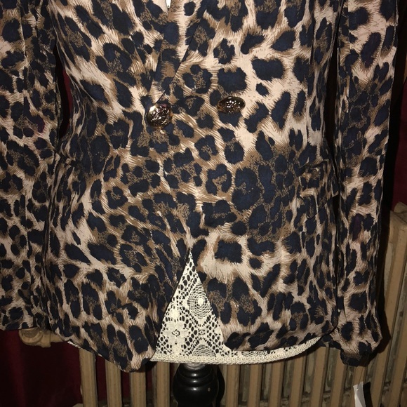 Leopard print blazer size S - Picture 2 of 3
