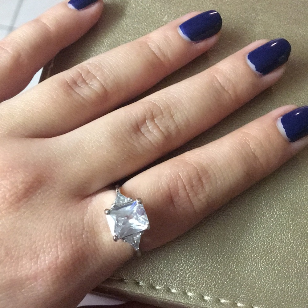 Sterling silver cubic zirconia ring