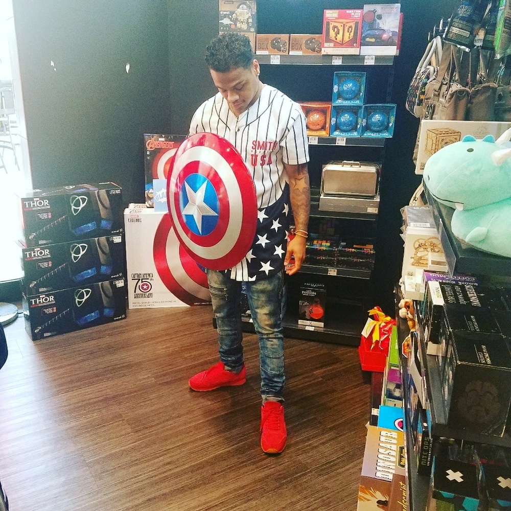 Meet your Posher, Devinn