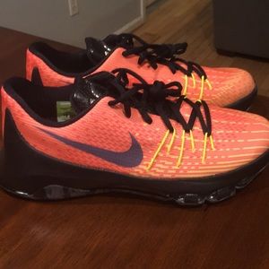 Nike KD 8, never been worn. Size 7Y