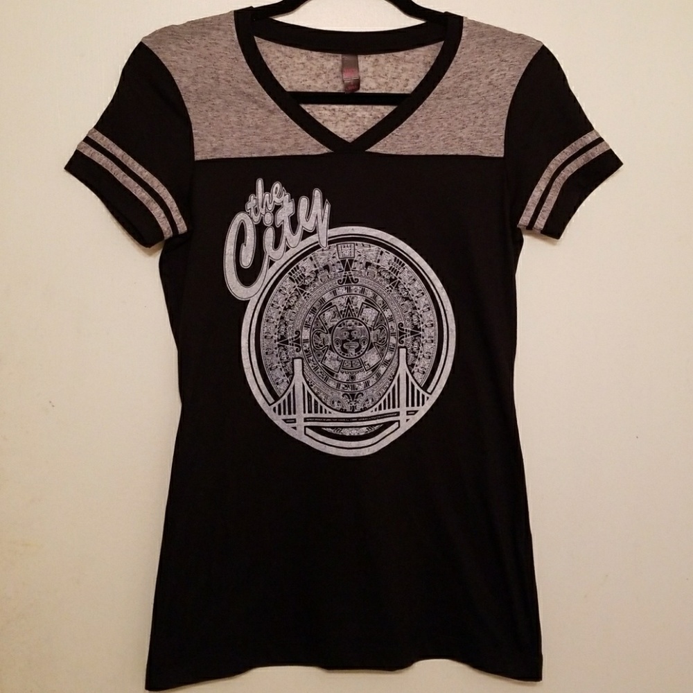 🌺SOLD🌺 Golden State Warriors/ The City Tee