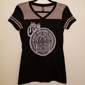 🌺SOLD🌺 Golden State Warriors/ The City Tee