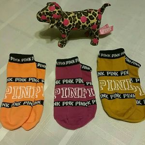 BNWOT PINK no show socks