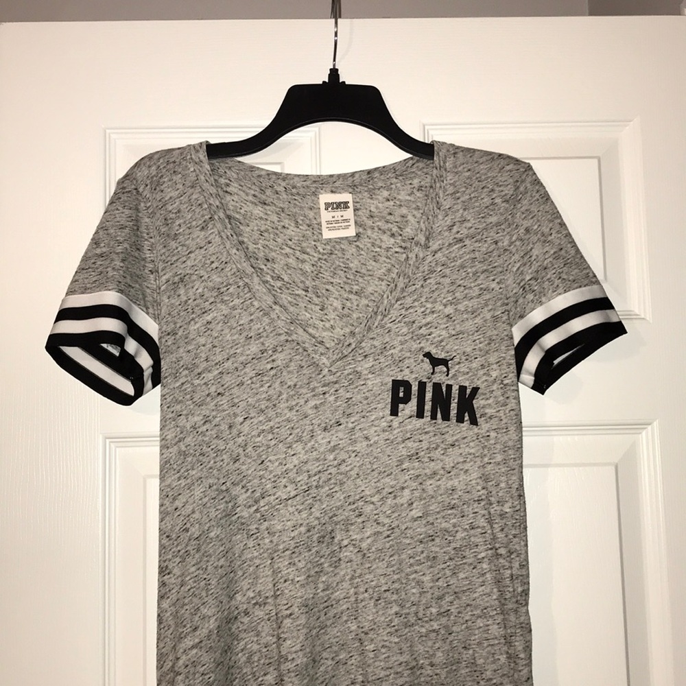 PINK / Victoria’s Secret T-shirt NEVER WORN