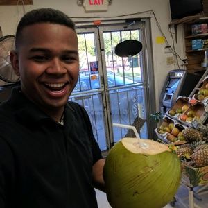 Meet your Posher, Julio