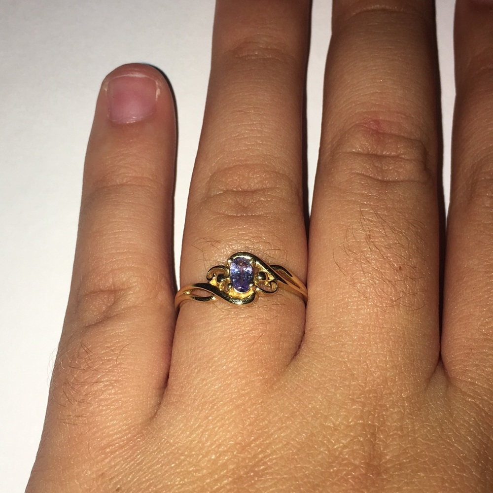 PUT A RING ON IT 💍