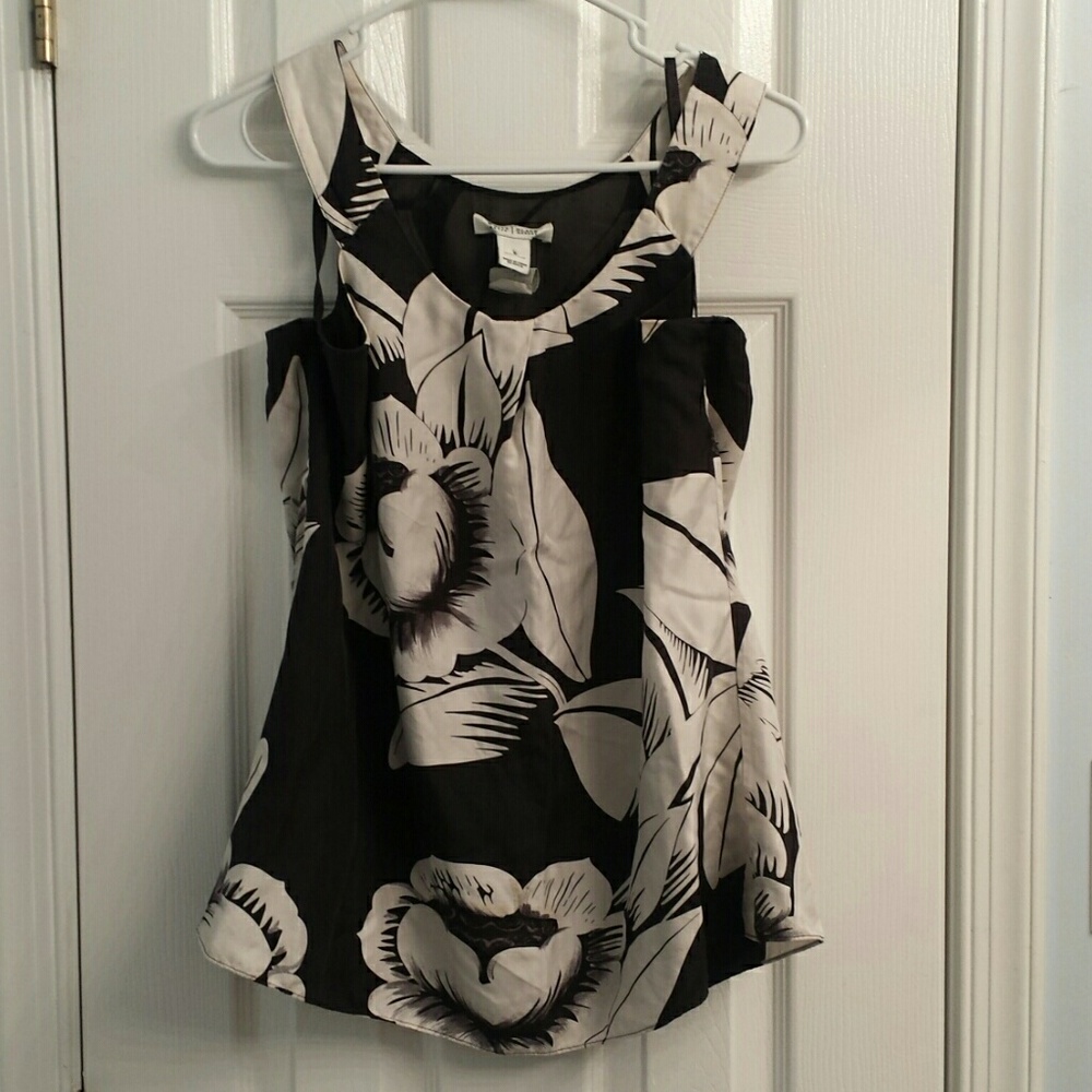 Sleeveless WHBM blouse