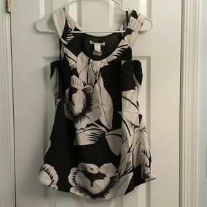 Sleeveless WHBM blouse