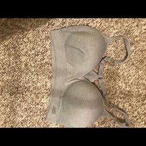 Women’s sports bra