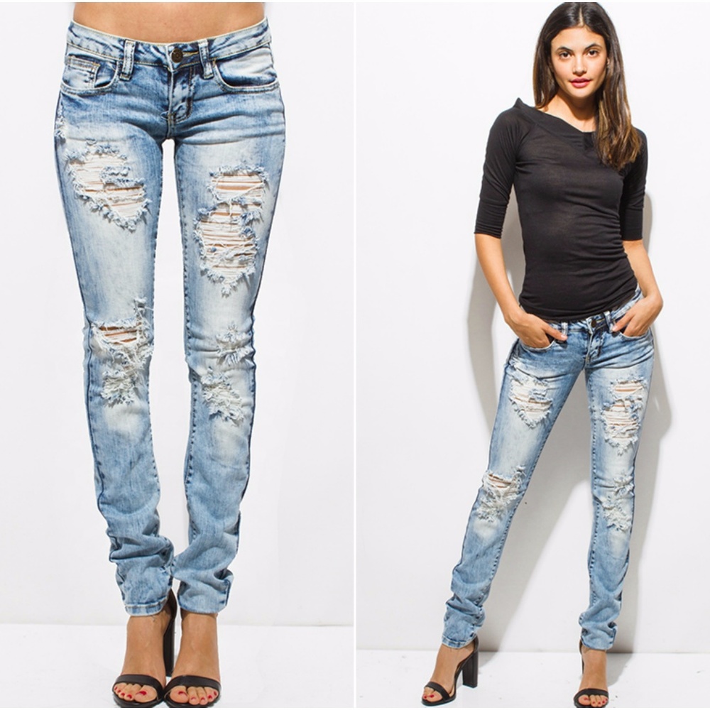 **Last Pair** Light Blue Washed Destroyed Jeans - Picture 1 of 4