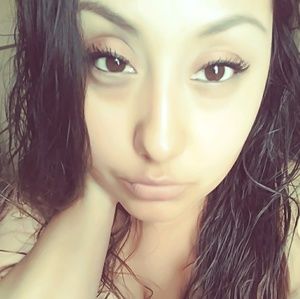 Meet your Posher, Rose