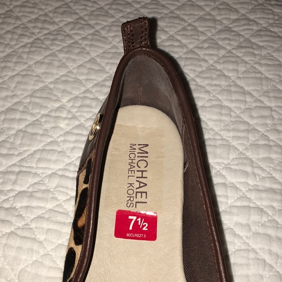 Cheetah print Michael Kors flats. Never used. - Picture 4 of 4