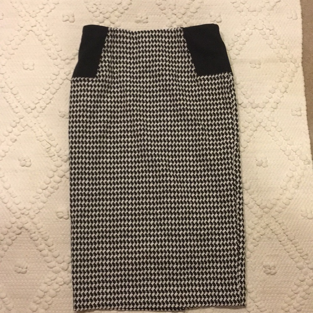 New York and Company skirt