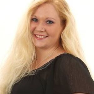 Meet your Posher, Holly