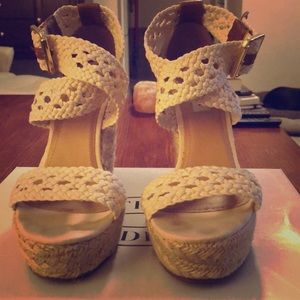 Magestee Steve Madden Wedges