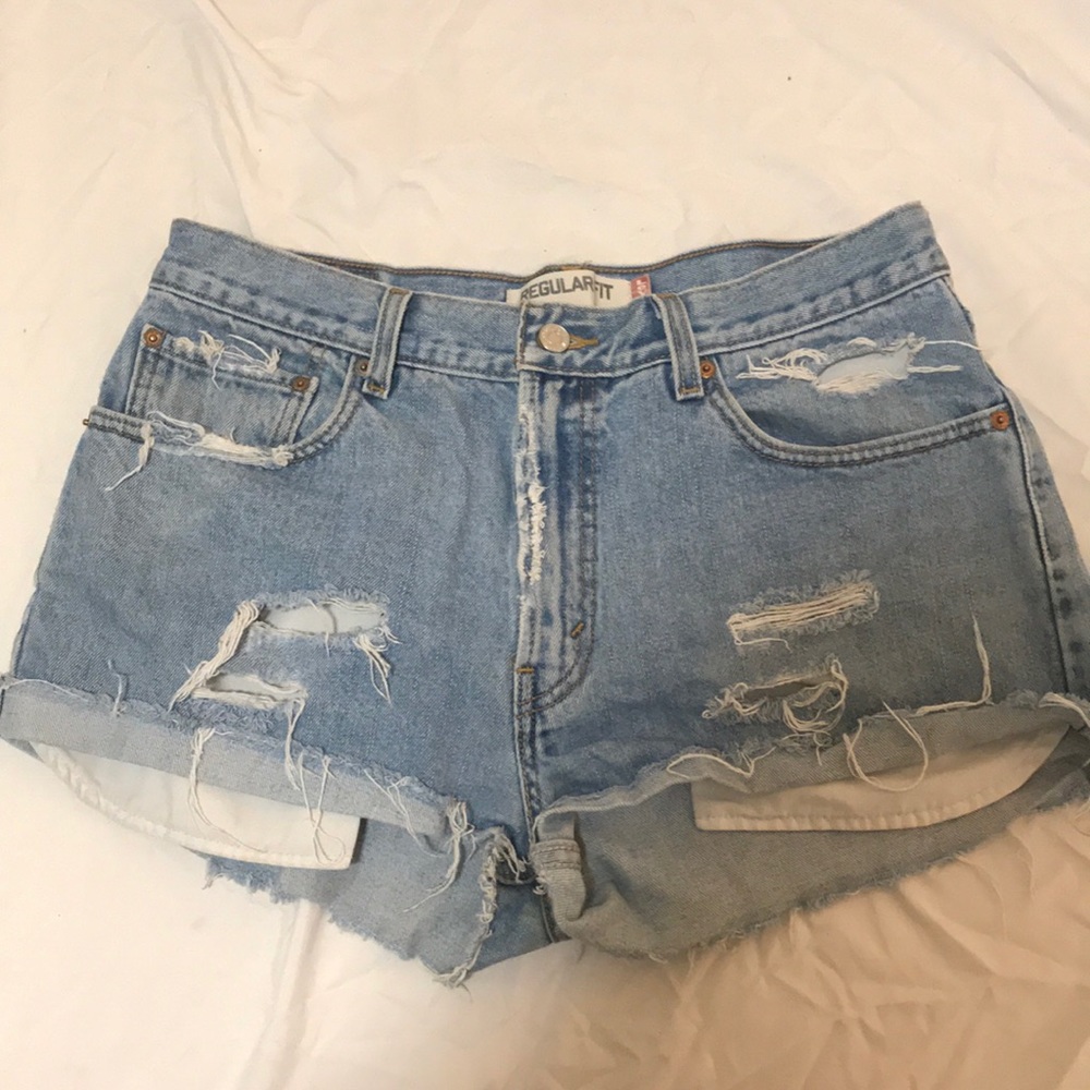 Distressed denim Levi shorts
