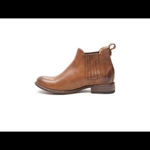 Frye Pippa Booties