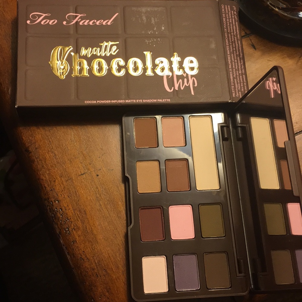Too Faced Chocolate Chip palette