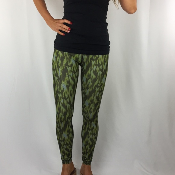 lululemon athletica Pants - Lululemon wunder under, full length, size 2