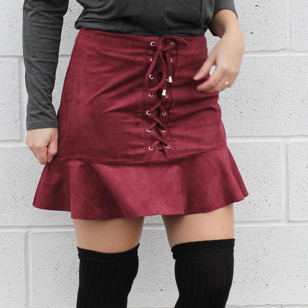 HP✨Weeknd - Ruby Faux Suede Skirt