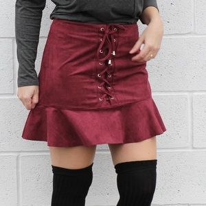 HP✨Weeknd - Ruby Faux Suede Skirt