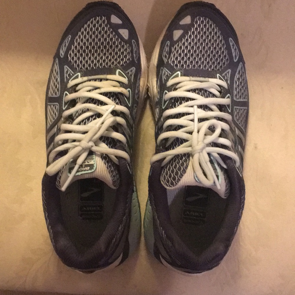 Brooks shoes