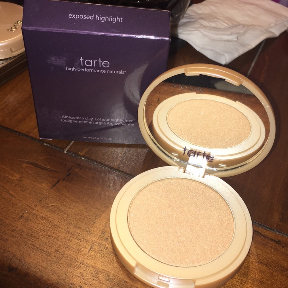 tarte Amazonian clay 12-hour highlighter