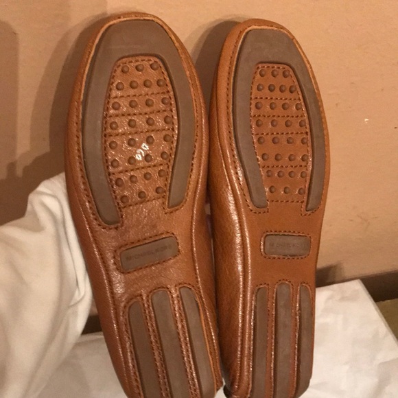 Michael Kors shoes and RL gloves - Picture 6 of 7