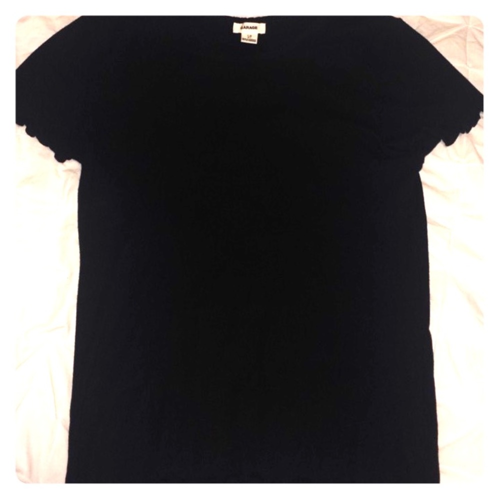 Cropped Black Tee