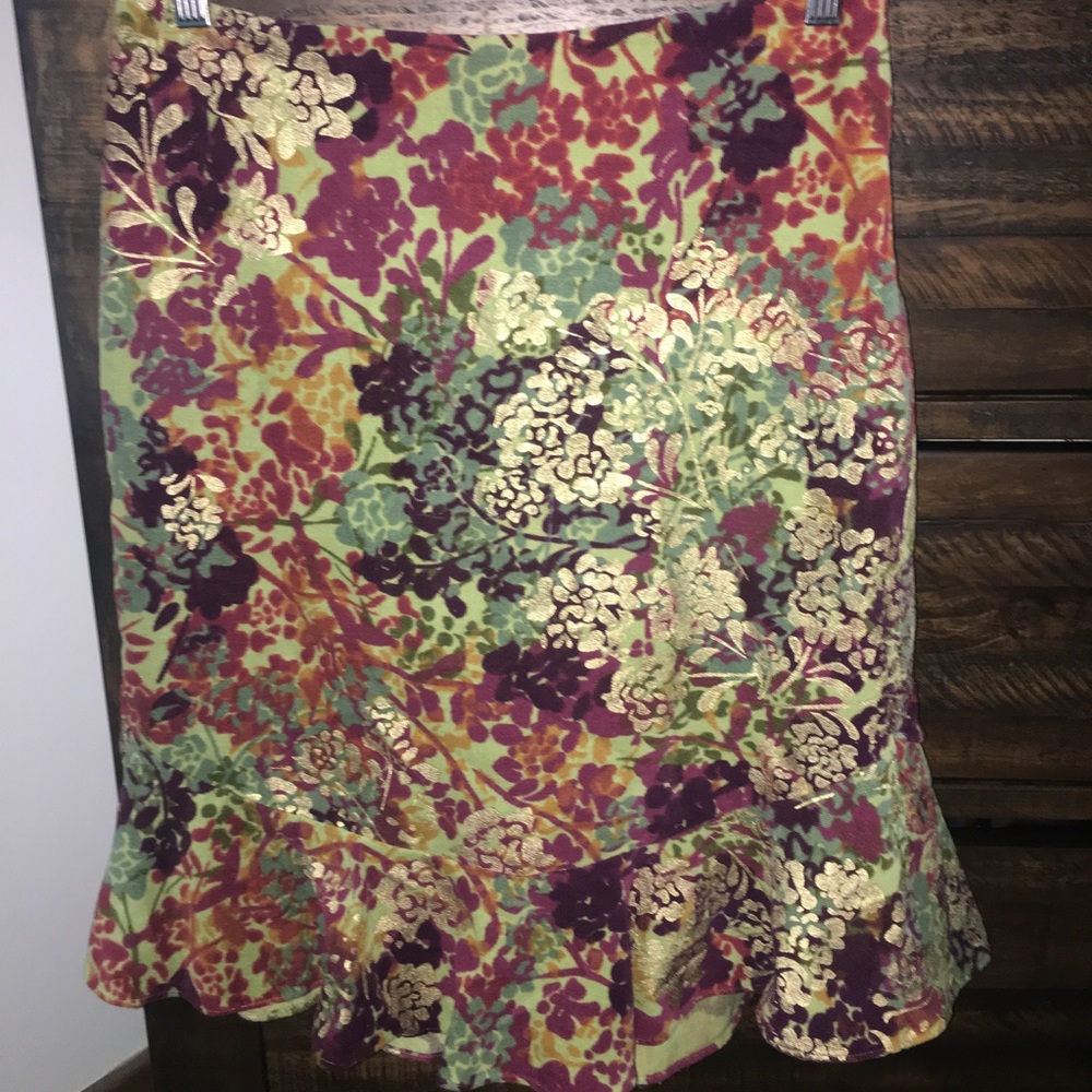 Knee length velvet floral skirt