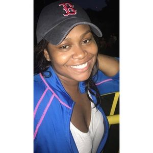 Meet your Posher, Stacy