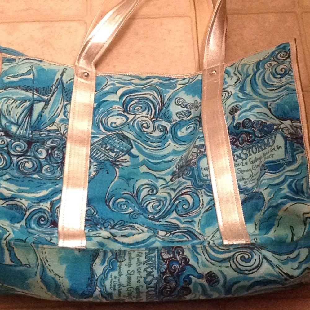 Lilly Pulitzer dark and stormy large tote - Picture 5 of 7