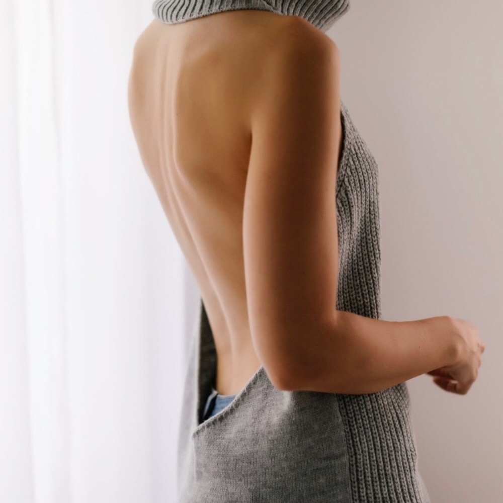 New Backless Gray Sweater size small