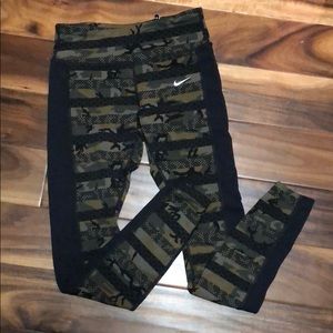 Nike leggings