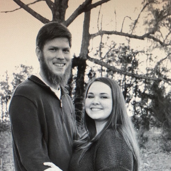 Meet your Posher, Carlye - Picture 1 of 1