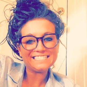 Meet your Posher, Jamie