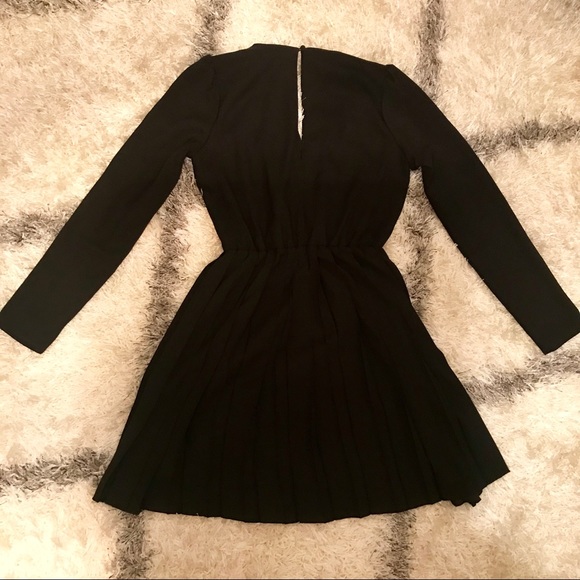NWT Leith Pleated Long Sleeve Dress - Picture 8 of 8