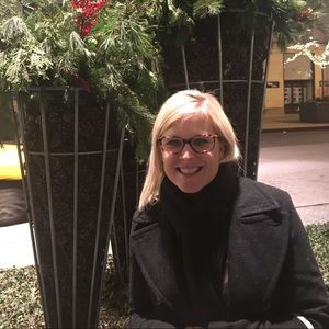 Meet your Posher, Carolyn