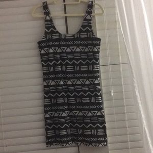 Billabong body tight patterned  dress