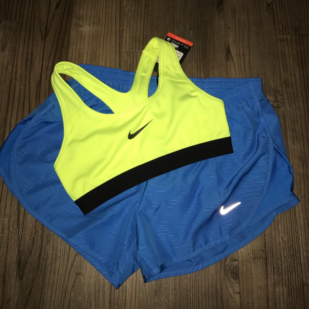 New neon yellow nike sports bra