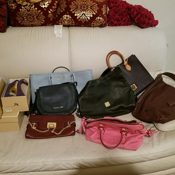 Michael Kors bags, Kors Ballerina shoes, Watchs - Picture 3 of 4